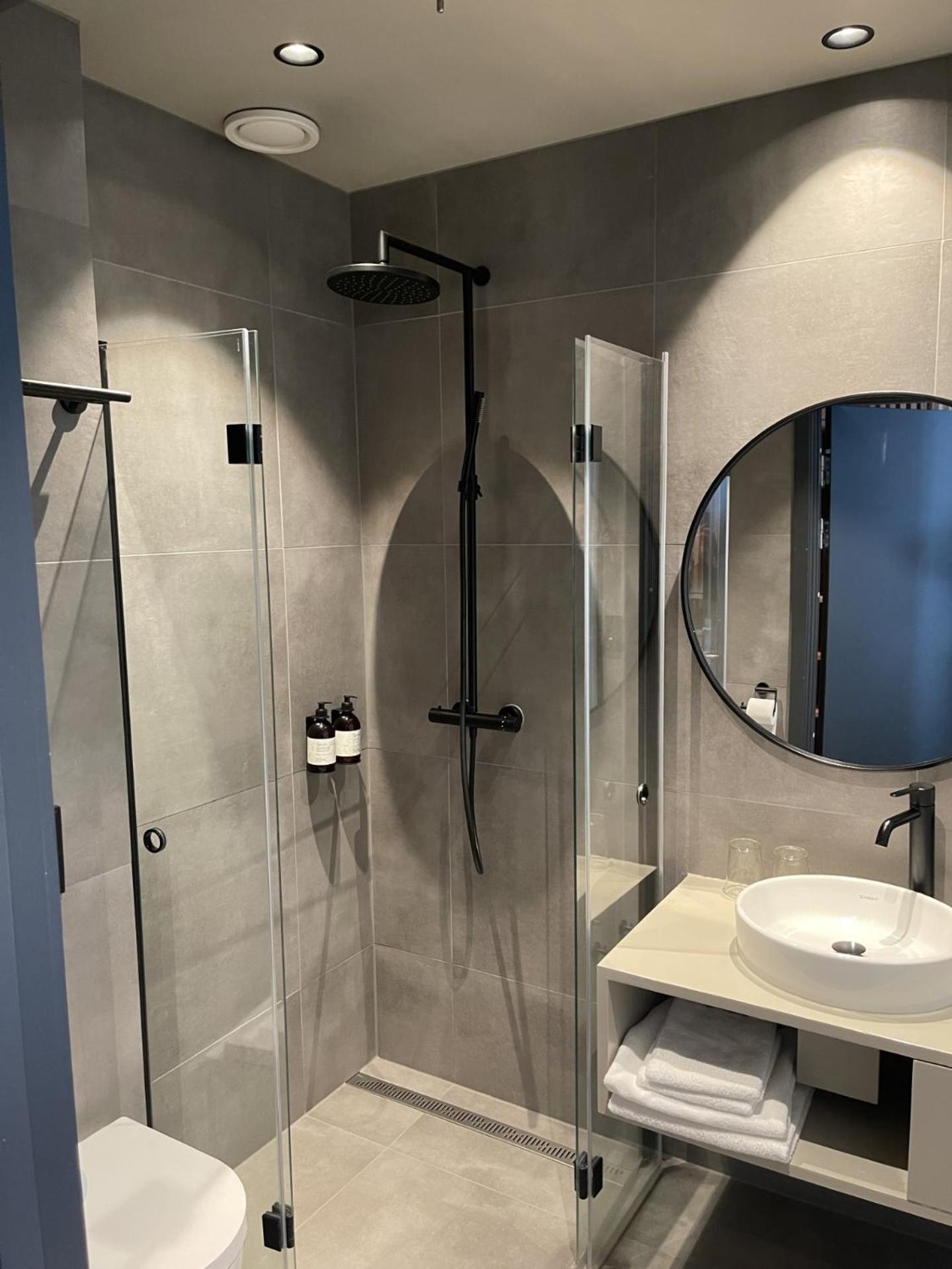Brimibue Hotel Lom Eksteriør billede